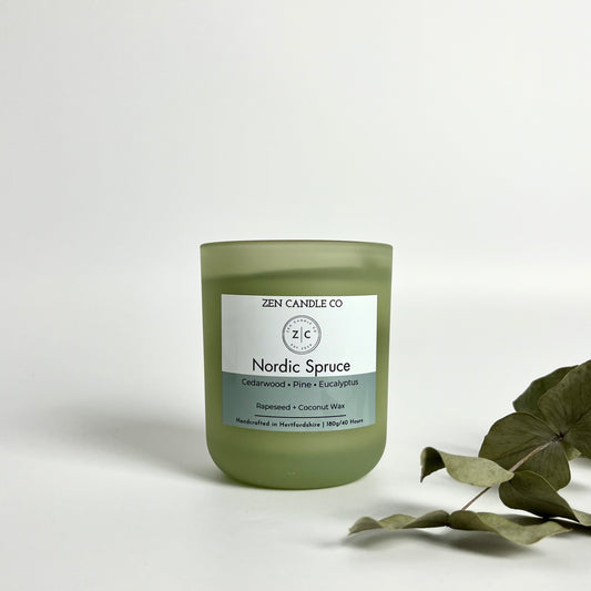 NORDIC SPRUCE SCENTED CANDLE - CEDARWOOD PINE & EUCALYPTUS